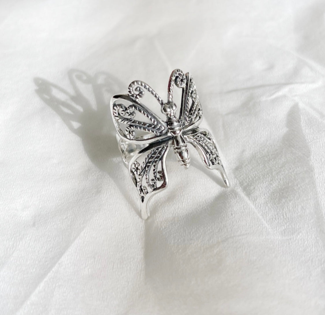 Large Butterfly 925 Sterling Silver ring (Oxidized)